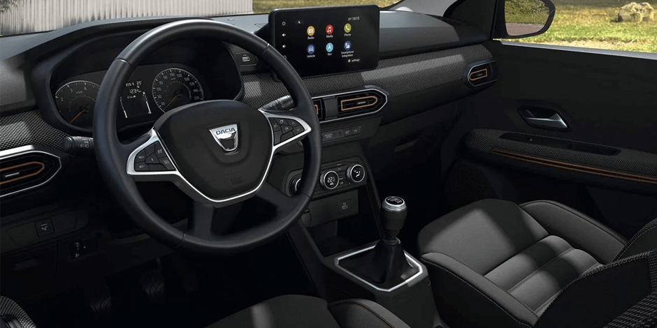 Dacia Sandero Benzin Otomatik Kiralama